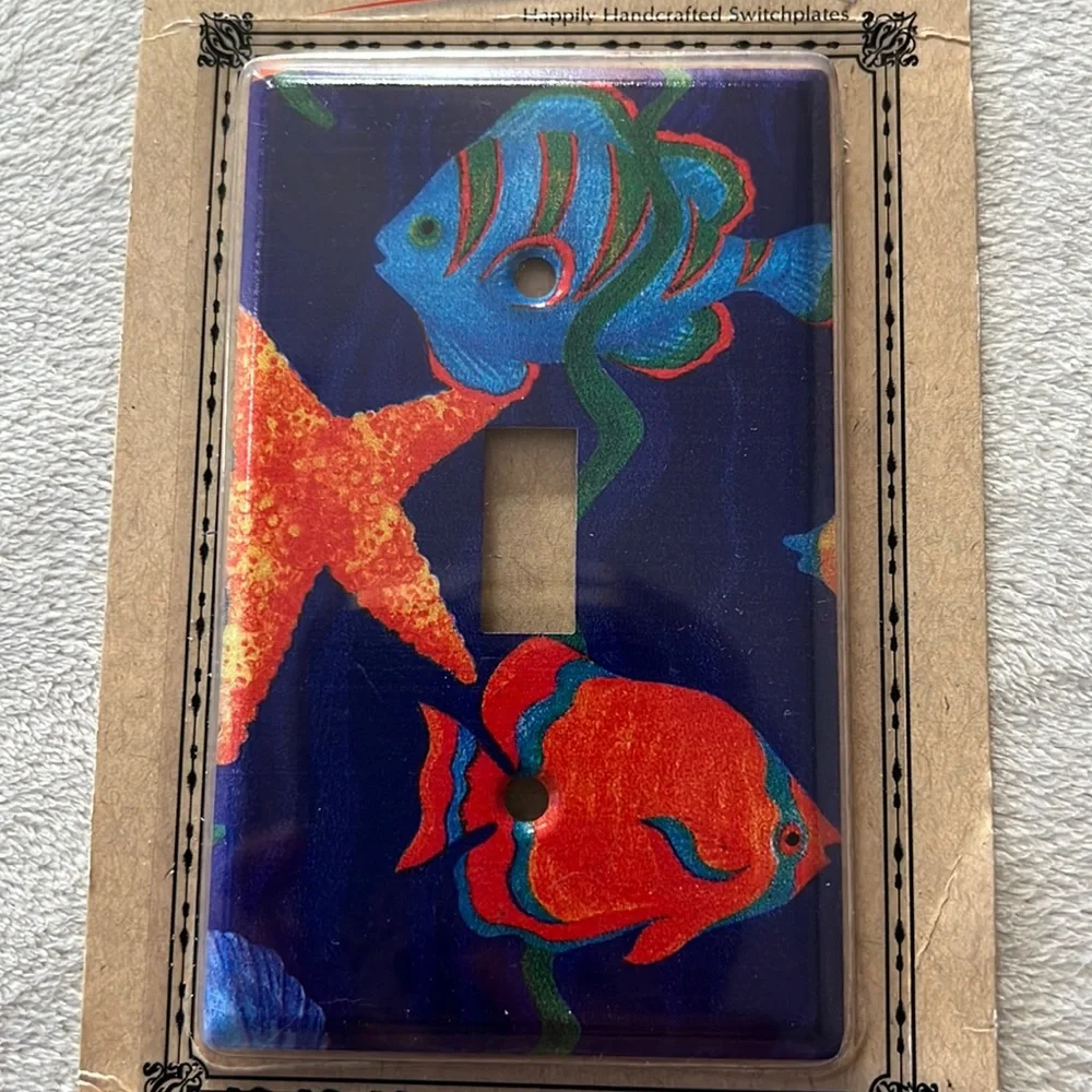 Colorful Fish Light Switch Plate - Picture 1 of 3